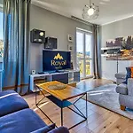 Apartamento Cicha By Royal Aparts *