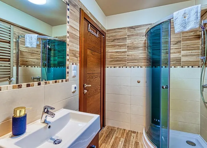 Apartment Cicha By Royal Aparts